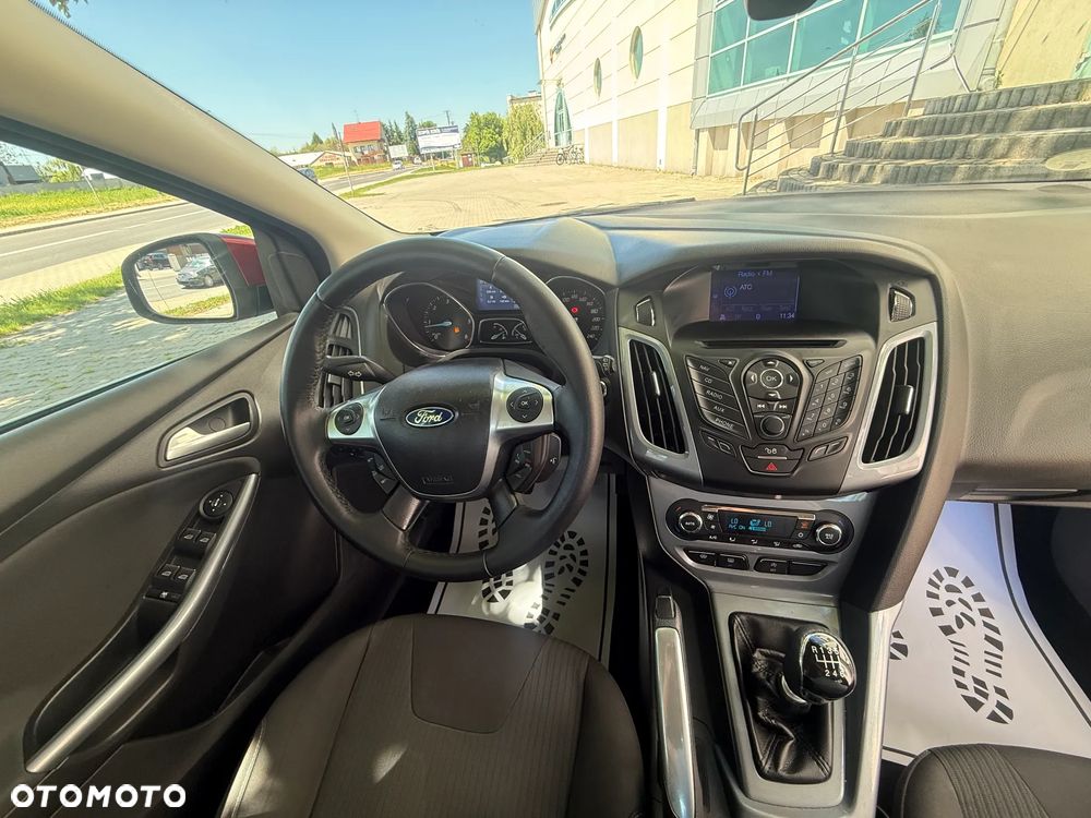 Ford Focus 1.6 TDCi DPF Start-Stopp-System Titanium - 24