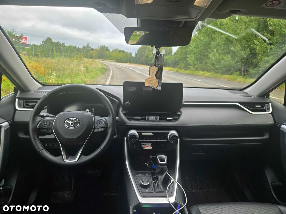 Toyota RAV4 - 5