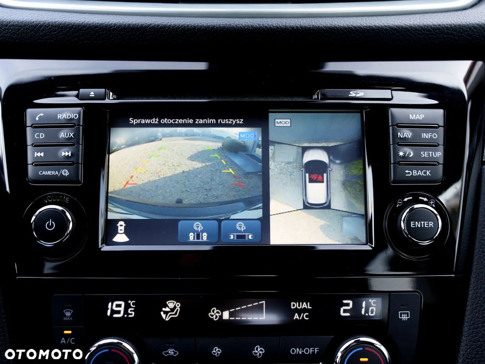 Nissan Qashqai 1.2 DIG-T N-Connecta EU6 - 32