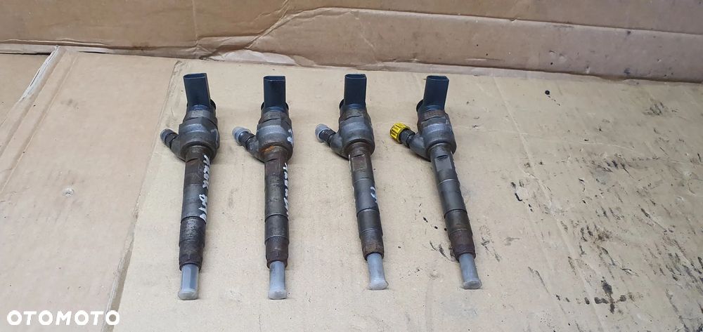 Wtrysk wtryskiwacz wtryskiwacze wtryski paliwa komplet BMW I E81 E87 2.0D 7798446 - 2