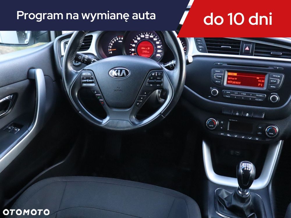 Kia Ceed - 9