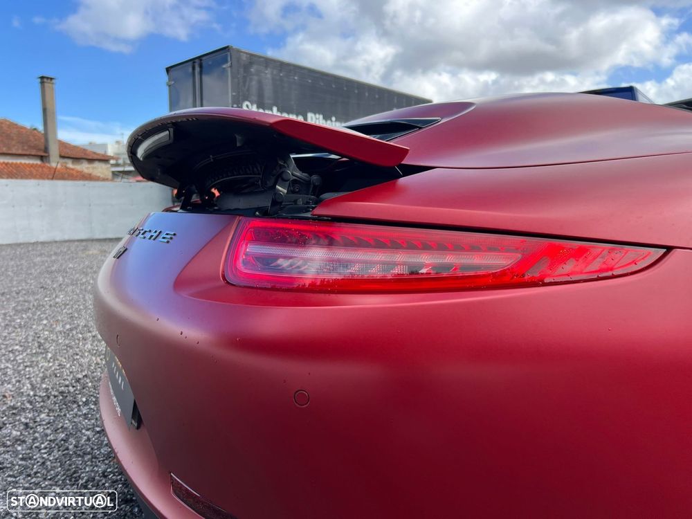 Porsche 911 Série F - 23