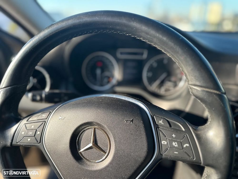 Mercedes-Benz A 180 - 12