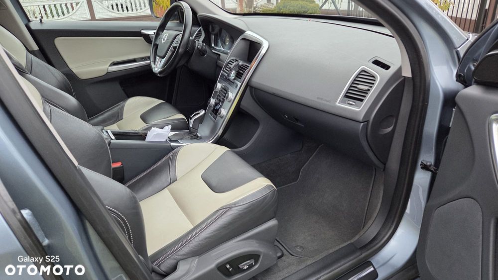 Volvo XC 60 T5 Geartronic Momentum - 9