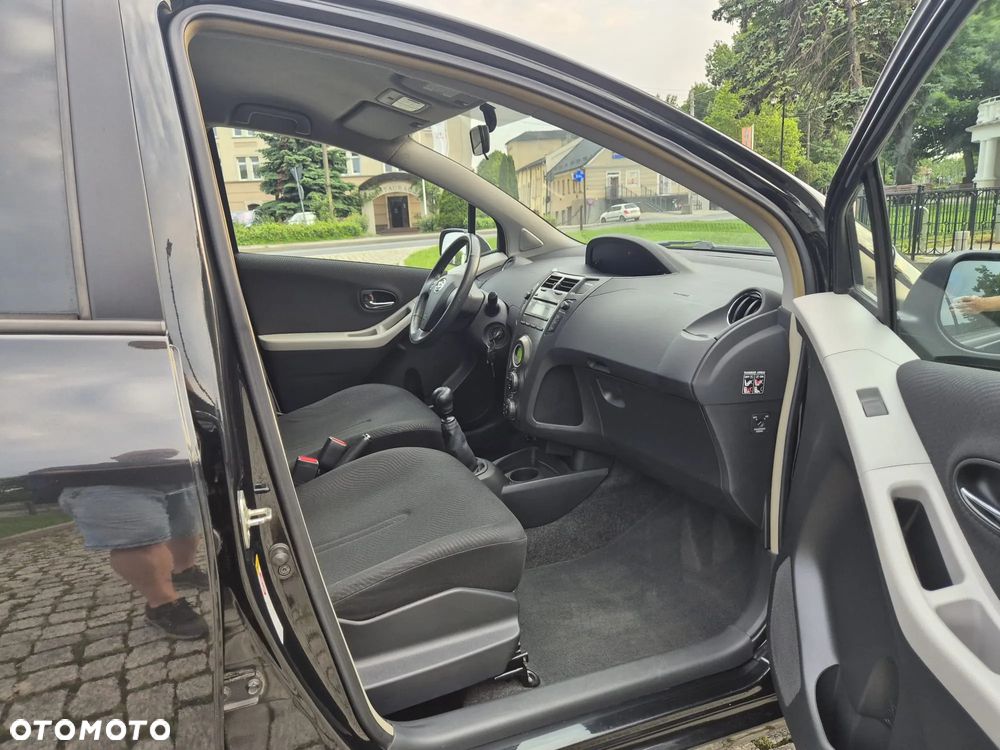 Toyota Yaris 1.33 VVT-i Cool - 19