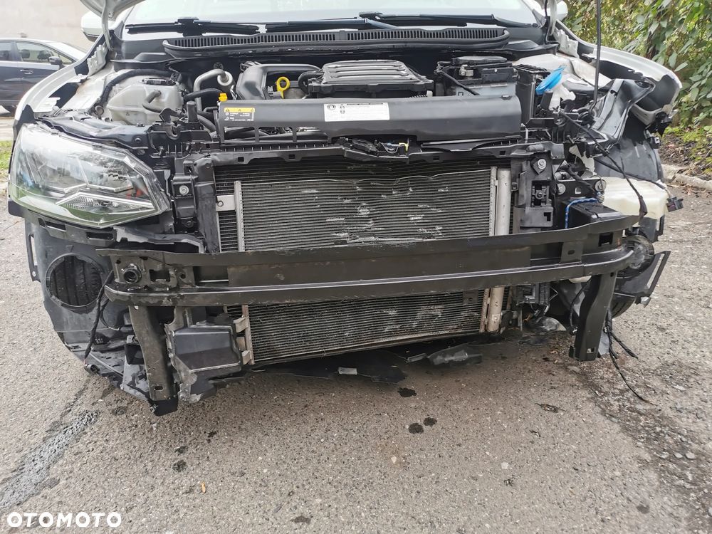 Volkswagen Polo 1.0 TSI DSG beats - 9