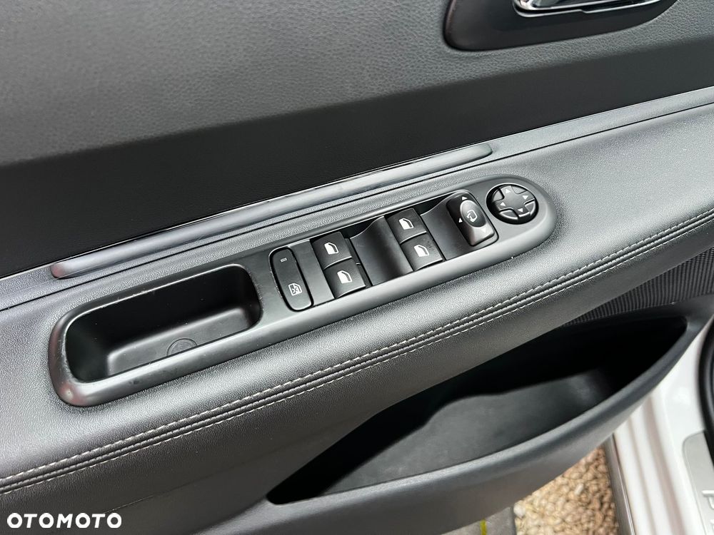 Peugeot 3008 BlueHDi 150 Stop & Start Active Business-Paket - 26