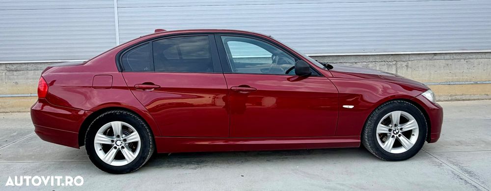 BMW Seria 3 320d DPF Blue Performance Edition Sport - 25