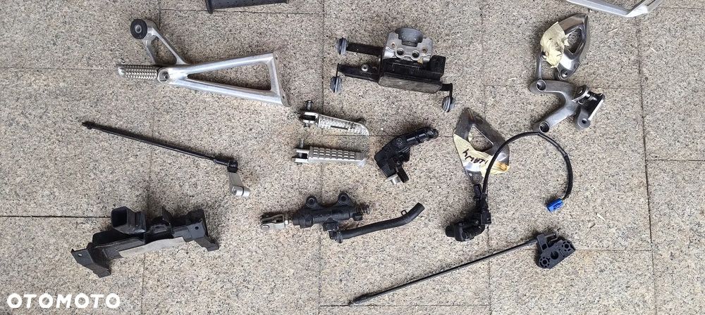TRIUMPH 675 765 LAMPA TYŁ SET OGON PRZEŁĄCZNIK OWIEWKA - 4