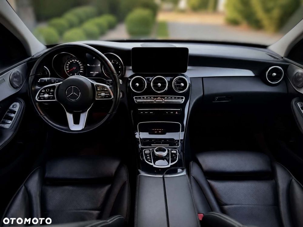 Mercedes-Benz Klasa C 220 d 9G-TRONIC AMG Line - 15