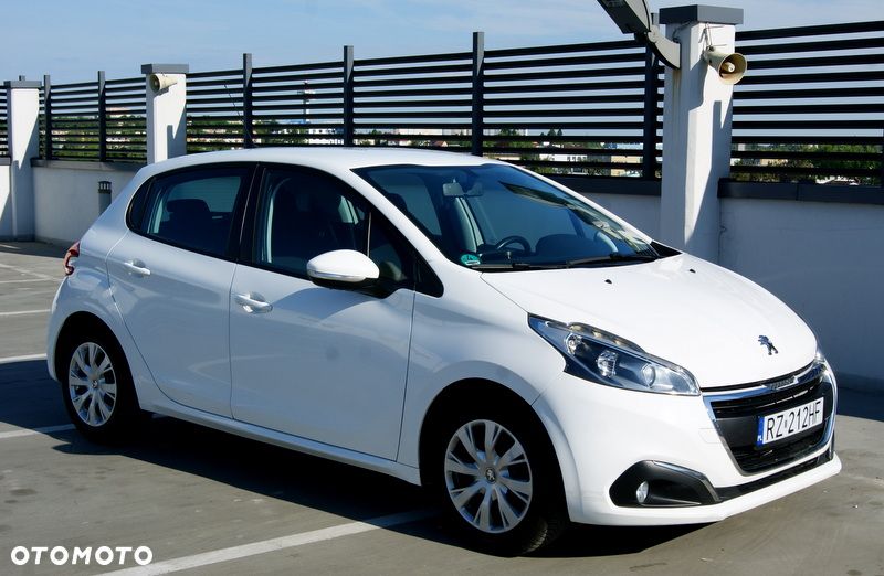 Peugeot 208 PureTech 82 Start & Stop Allure - 4