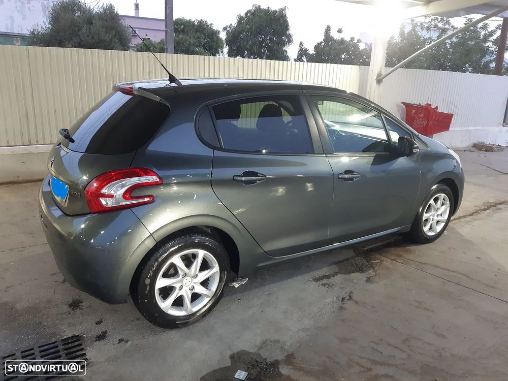 Peugeot 208 1.2 VTi Active - 3