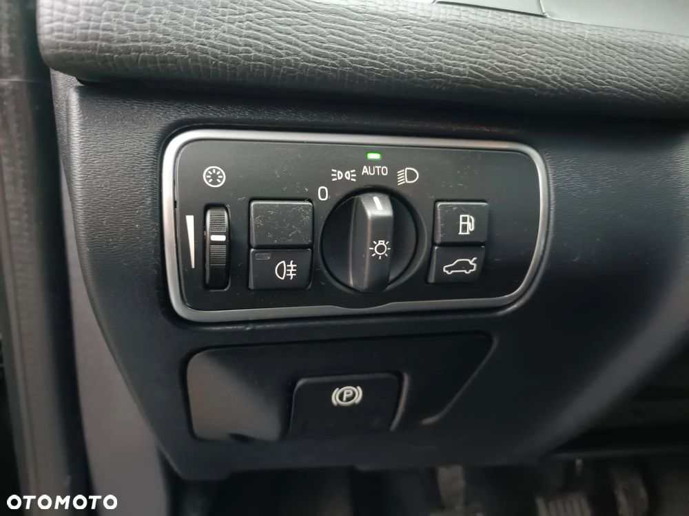 Volvo XC 60 D4 Summum - 34