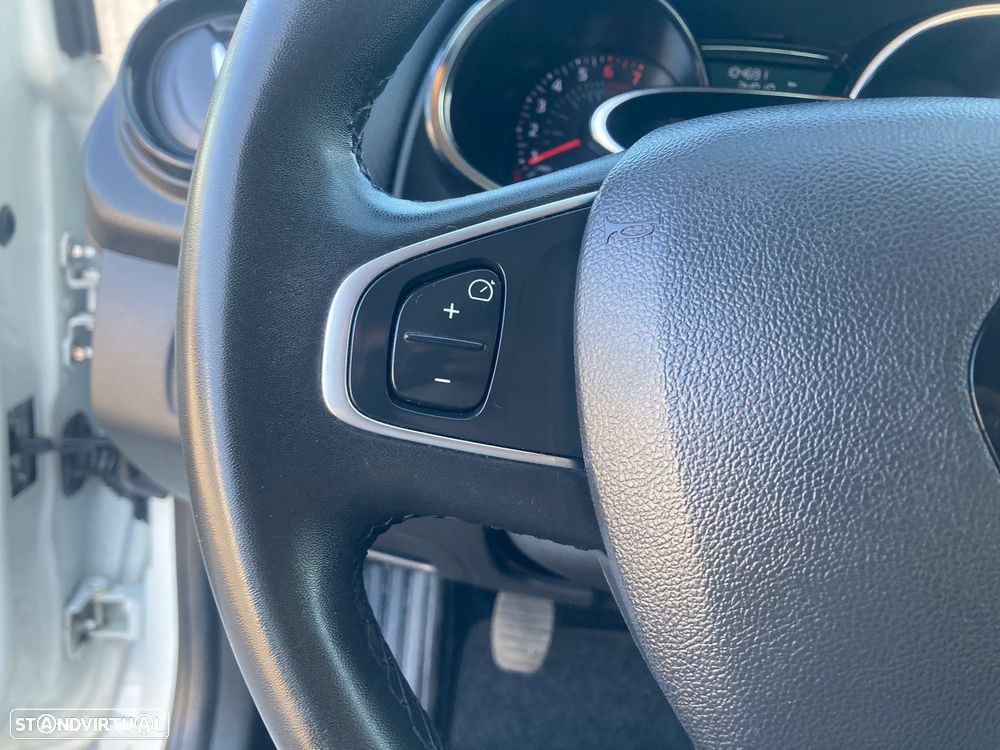 Renault Clio TCe 90 Limited - 12