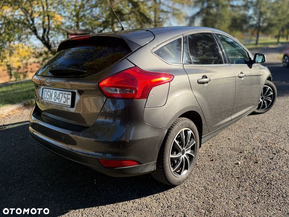 Ford Focus 2016 photo 2