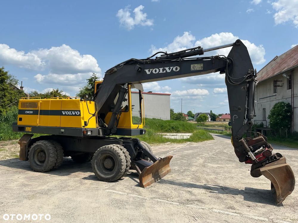 Volvo EW-200 - 6