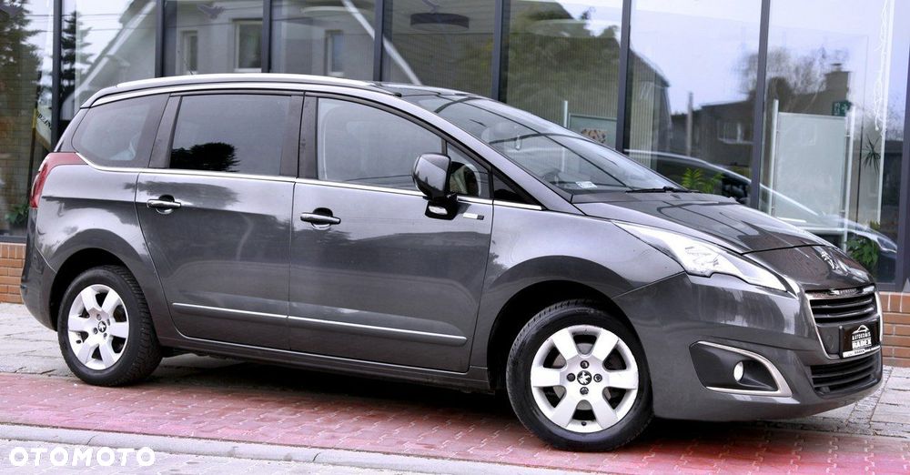 Peugeot 5008 - 5