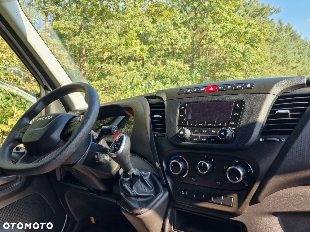 Iveco DAYLY 35S HI-MATIC LED, bezwypadkowy ,Automat Bogato wyposażony Bezwypadkowy, Salon PL , ASO BURTO FIRANA,KLIMA - 14