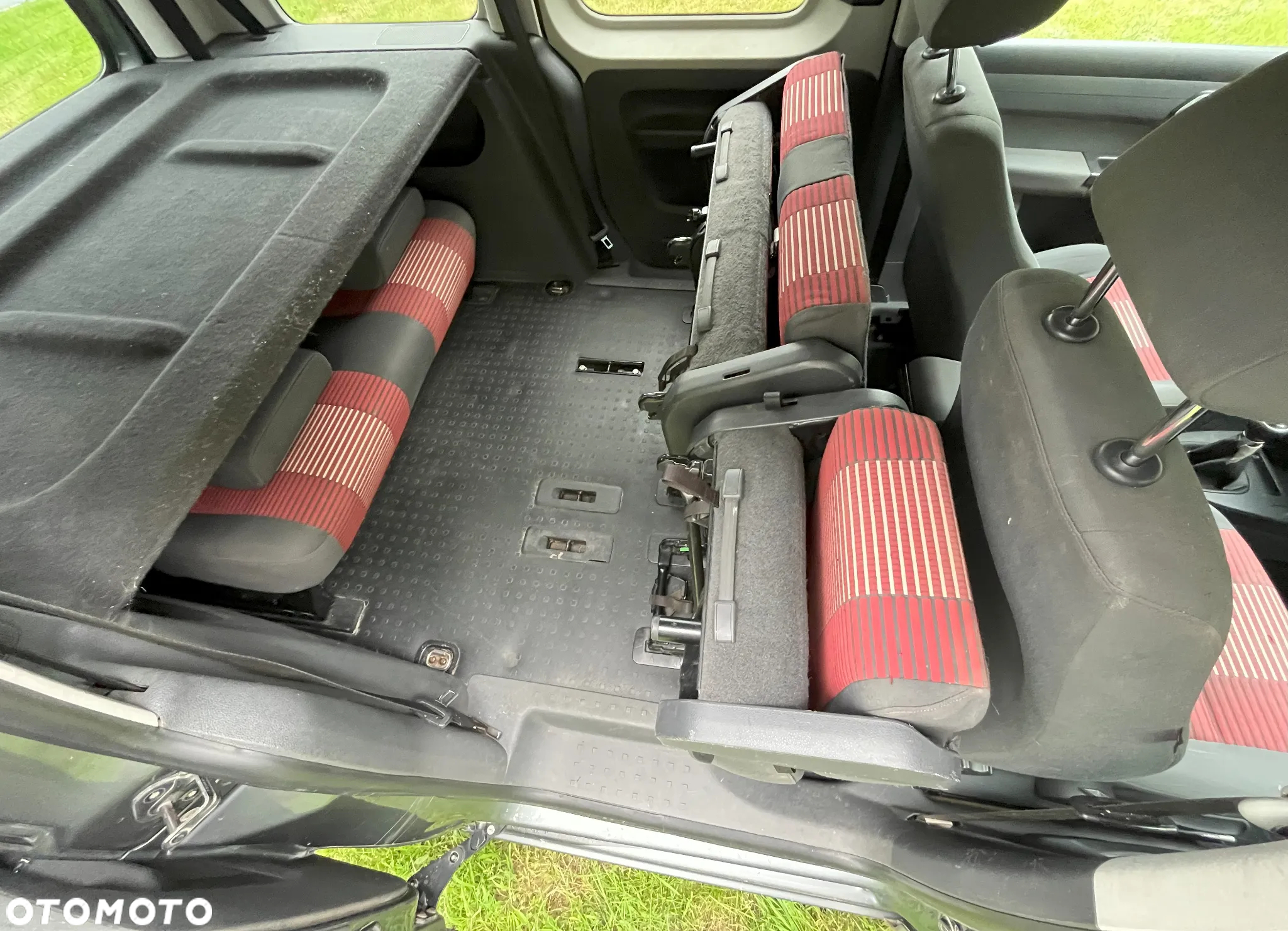 Volkswagen Caddy 1.6 TDI (7-Si.) Edition 30 - 33