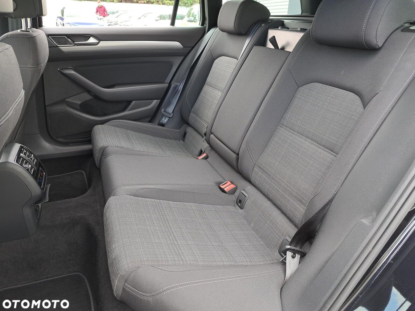 Volkswagen Passat 2.0 TDI Business DSG - 15