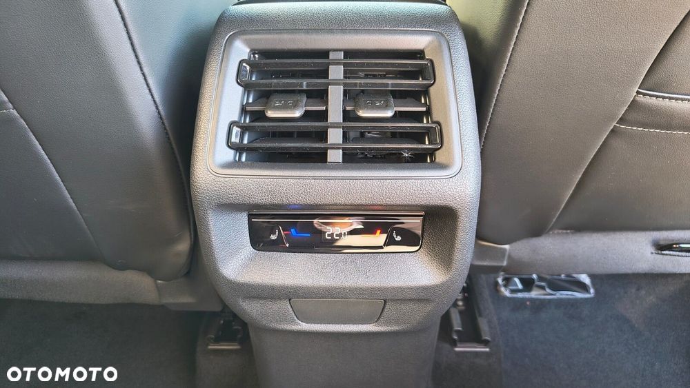 Volkswagen Tiguan - 38