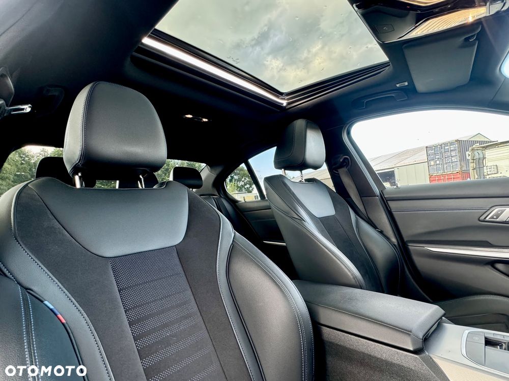 BMW Seria 3 320i M Sport - 14