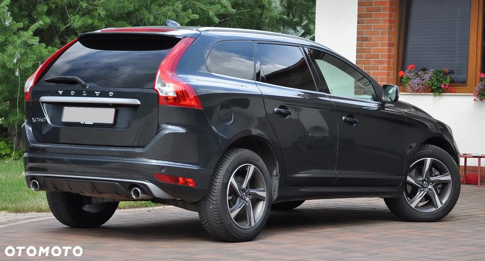Volvo XC 60 D4 AWD R-Design Summum - 17