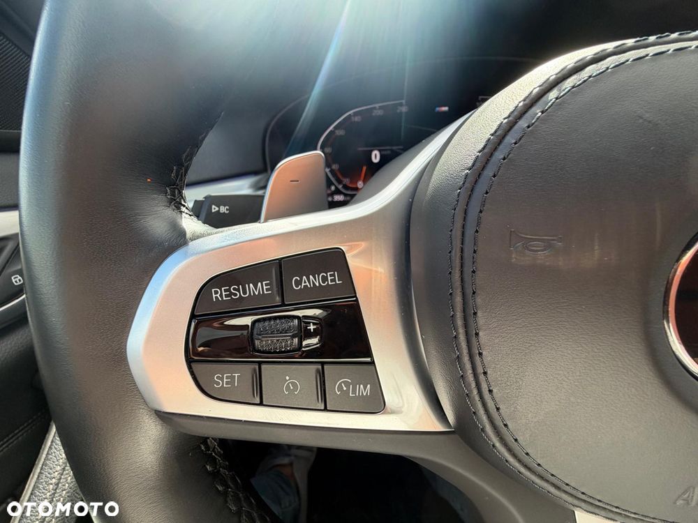 BMW Seria 5 530d xDrive M Sport Edition - 15