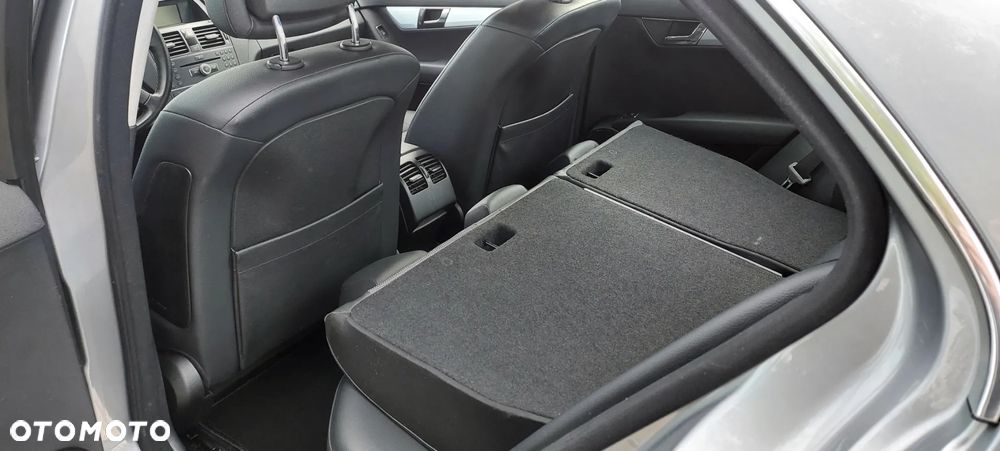 Mercedes-Benz Klasa C - 36