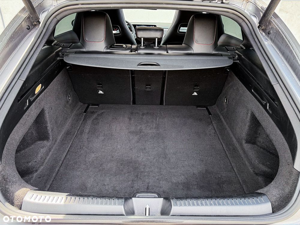 Mercedes-Benz CLA 200 7G-DCT AMG Line - 12