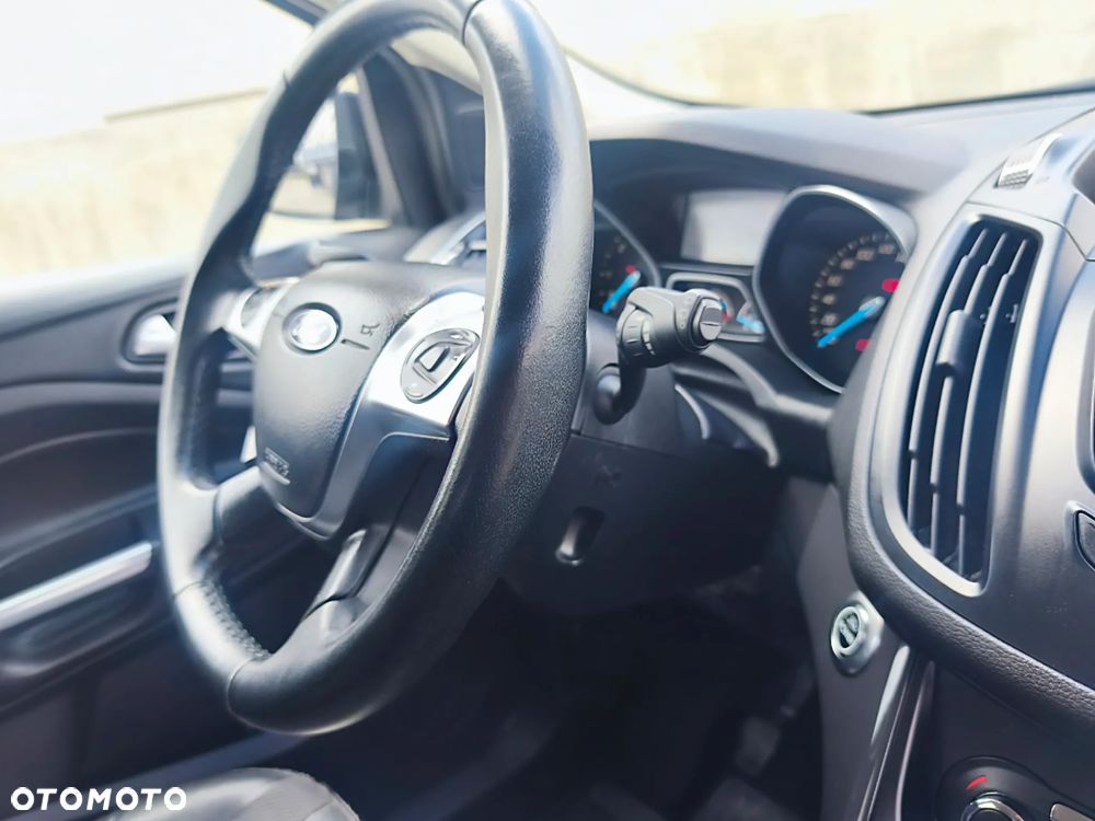 Ford Kuga 2.0 TDCi 4x4 Titanium - 29