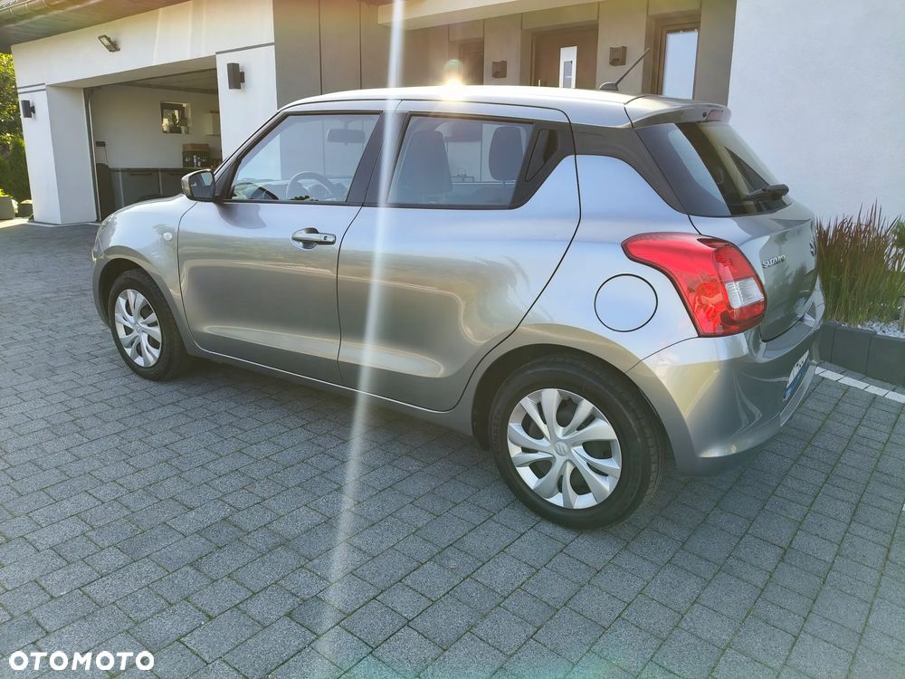 Suzuki Swift 1.2 Premium - 3