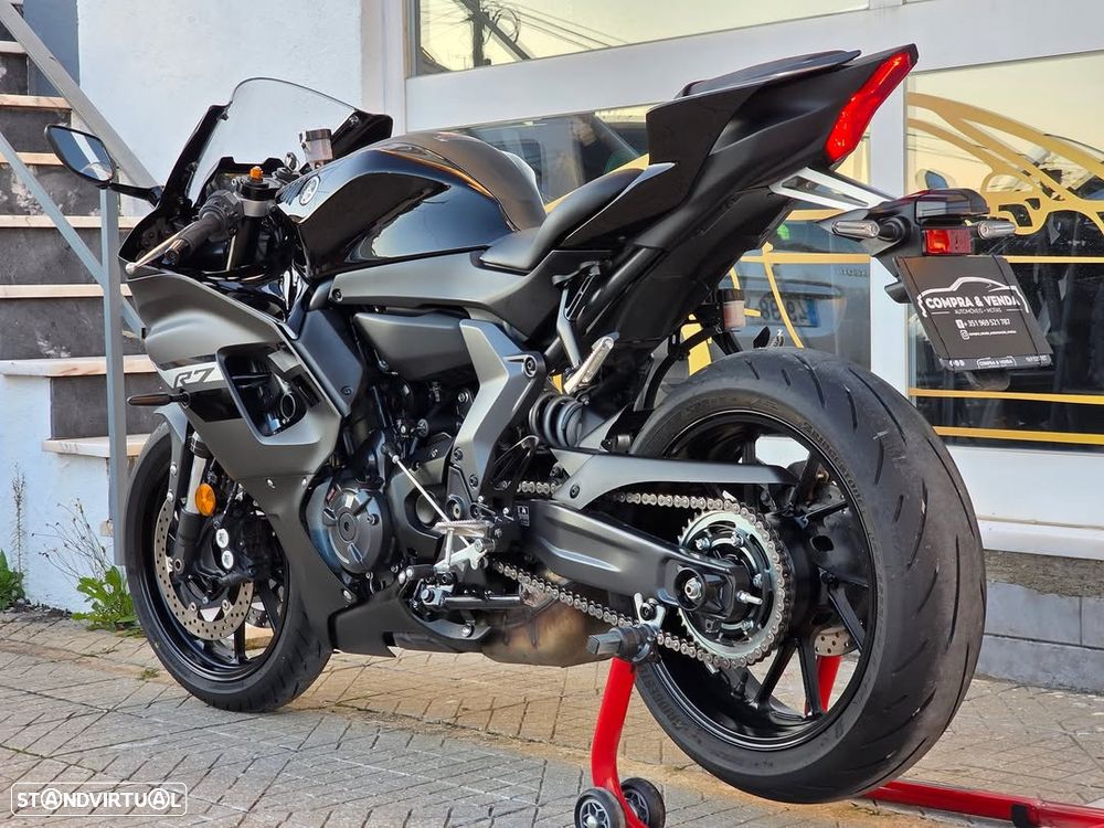 Yamaha R R7 aceito retoma - 6
