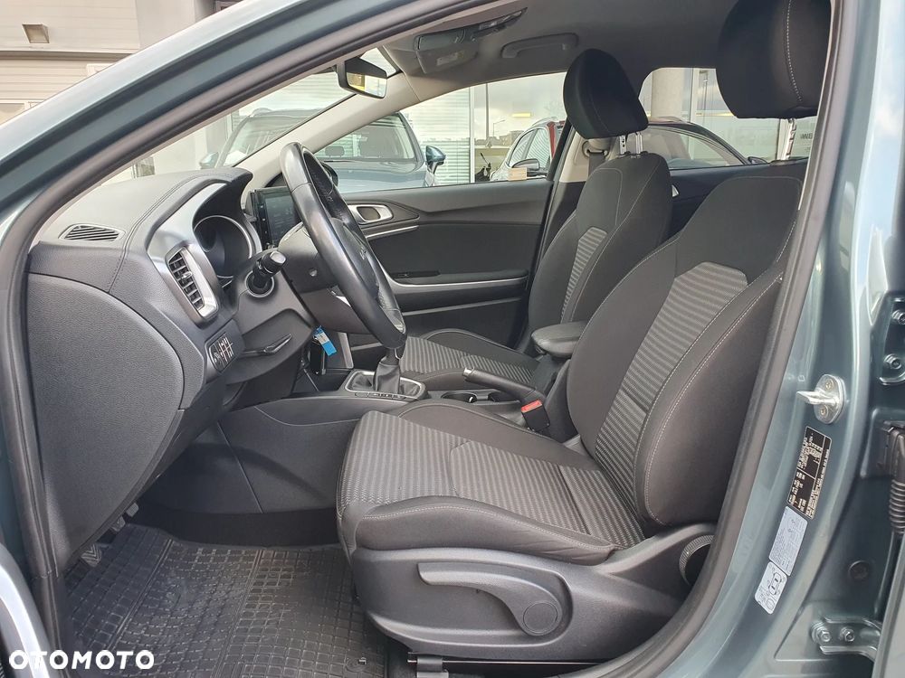 Kia XCeed 1.5 T-GDI M - 27