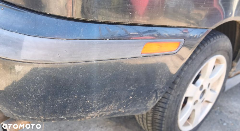 VOLVO V40 I 00r ZDERZAK TYŁ TYLNY - 3