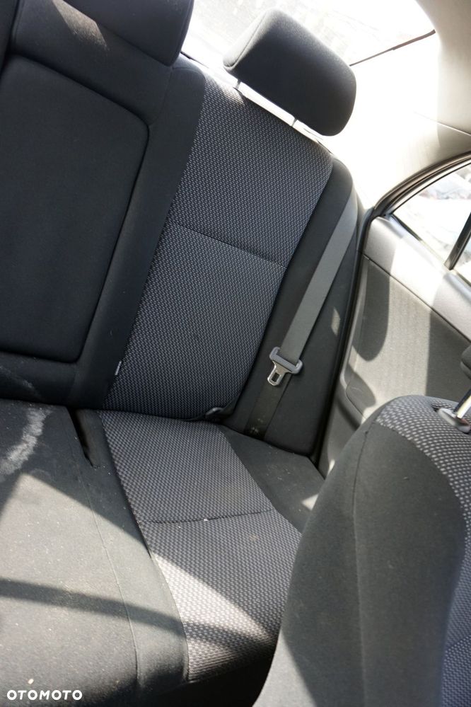 KANAPA TYLNA COROLLA E15 LIFT SEDAN  TOYOTA 2010-2013 - 2
