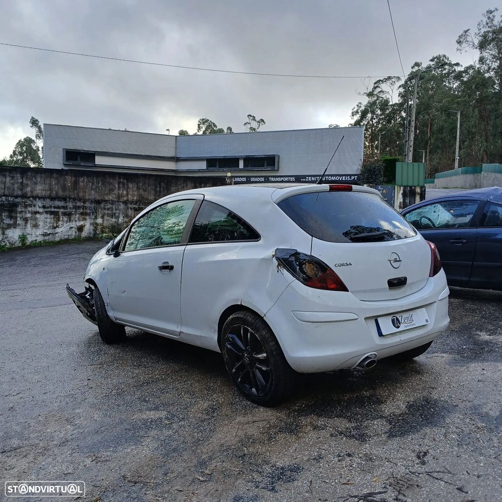 Opel Corsa D 1.2 gasolina 86cv (2010) - Peças Usadas (10340) - 3