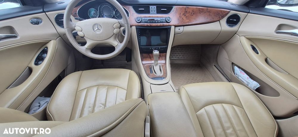 Mercedes-Benz CLS - 6
