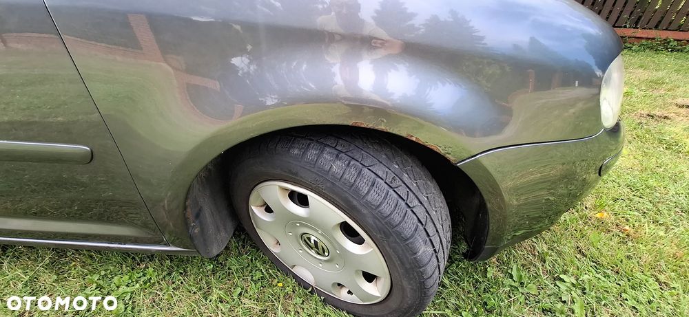 Volkswagen Touran 2.0 TDI DPF Trendline - 16