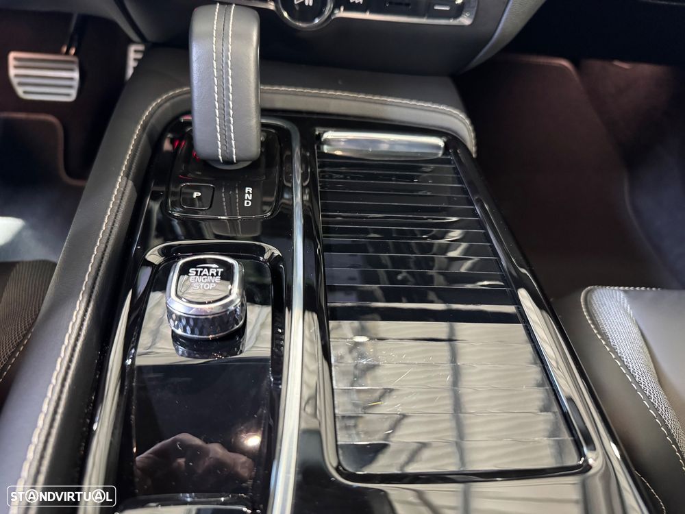 Volvo V60 2.0 T6 AWD TE R-Design - 39