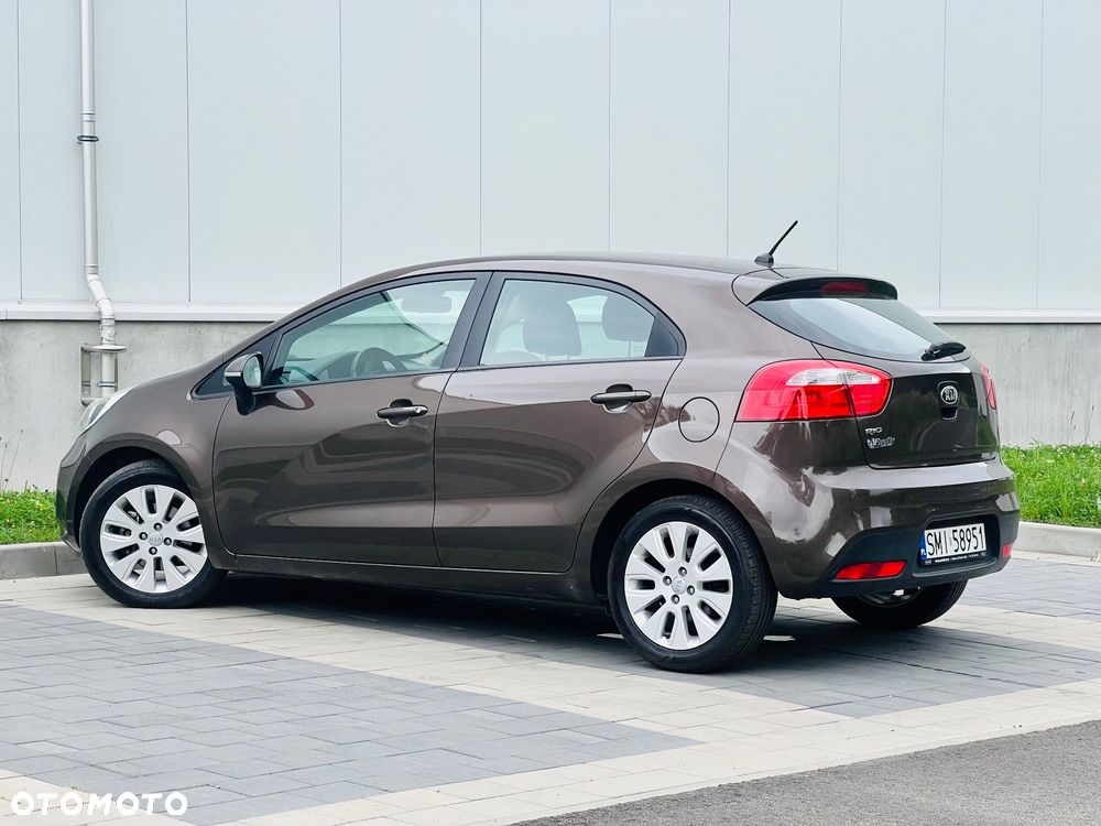 Kia Rio 1.2 Business Line - 16