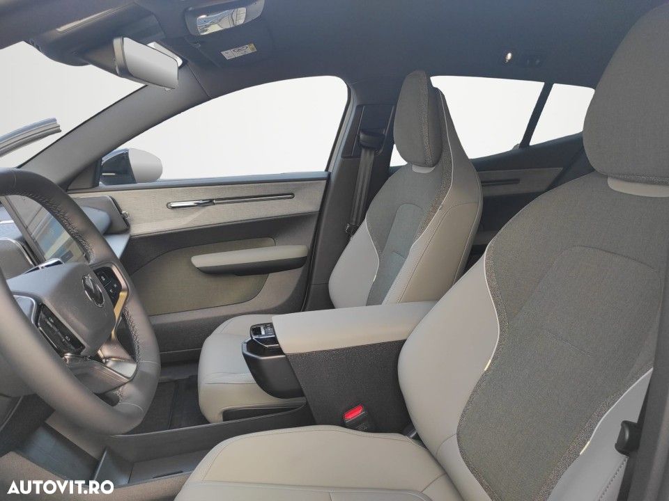 Volvo EX30 Twin Motor Performance Plus - 9