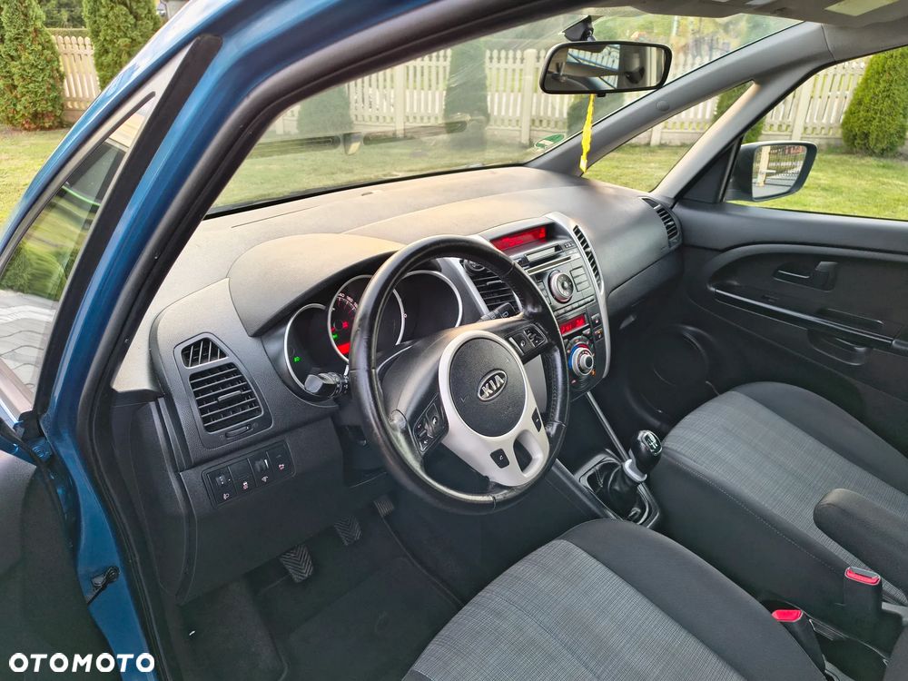 Kia Venga 1.4 CVVT Vision - 15
