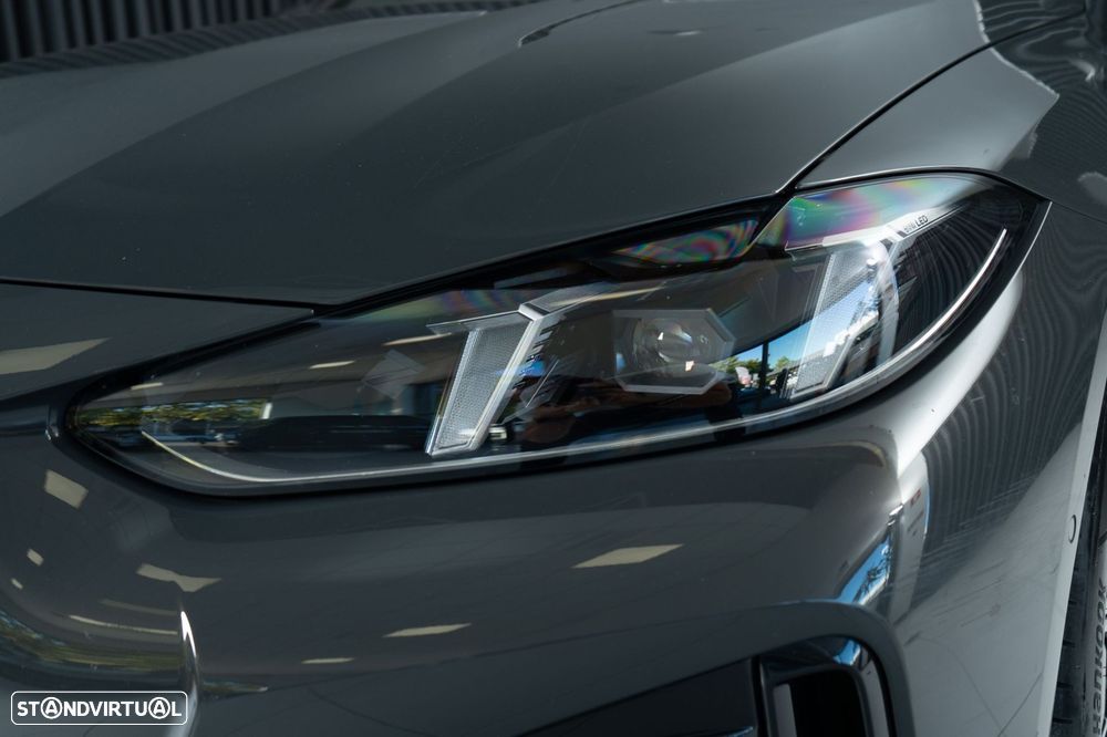 BMW i4 eDrive40 Pack Desportivo M - 41