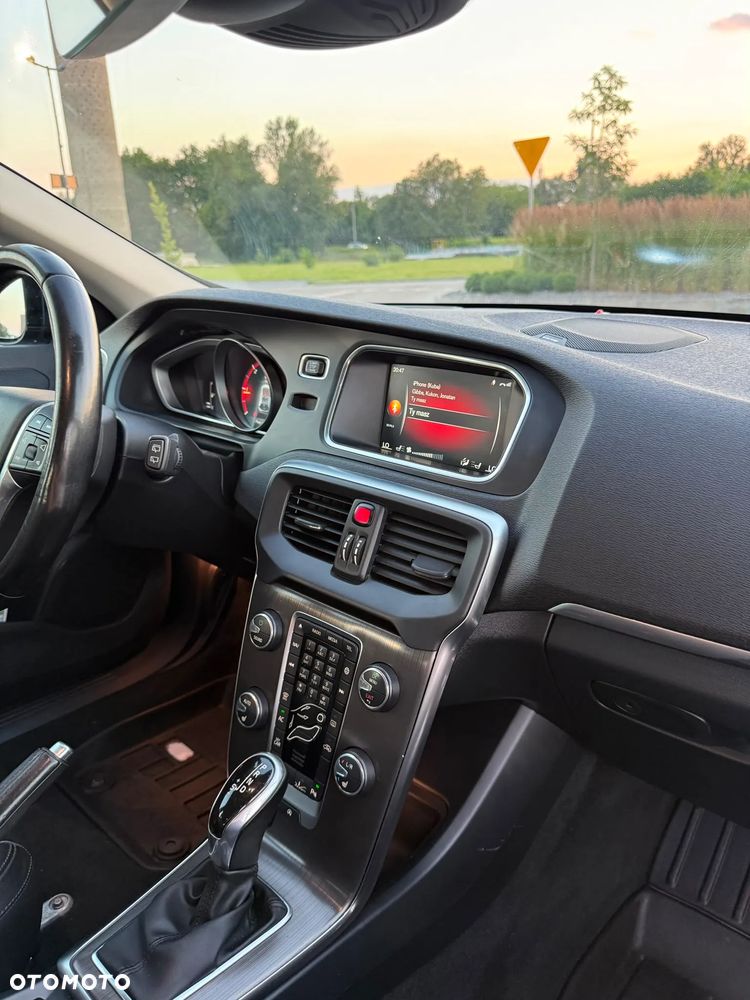 Volvo V40 D2 Summum - 25