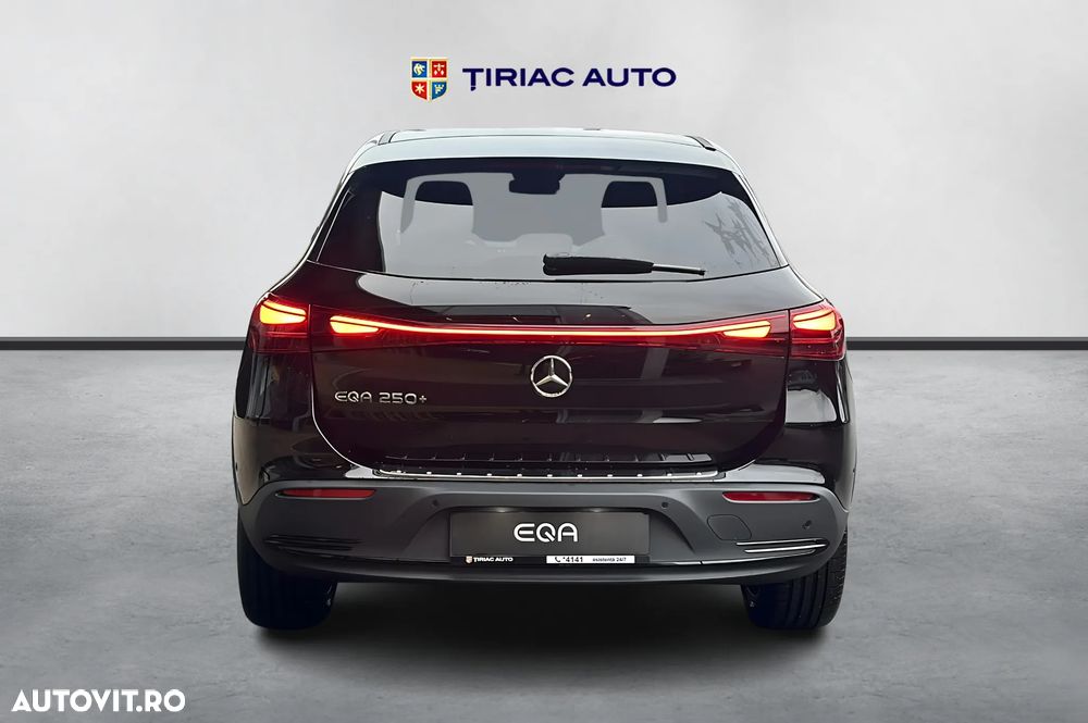Mercedes-Benz EQA 250+ Electric Art - 7