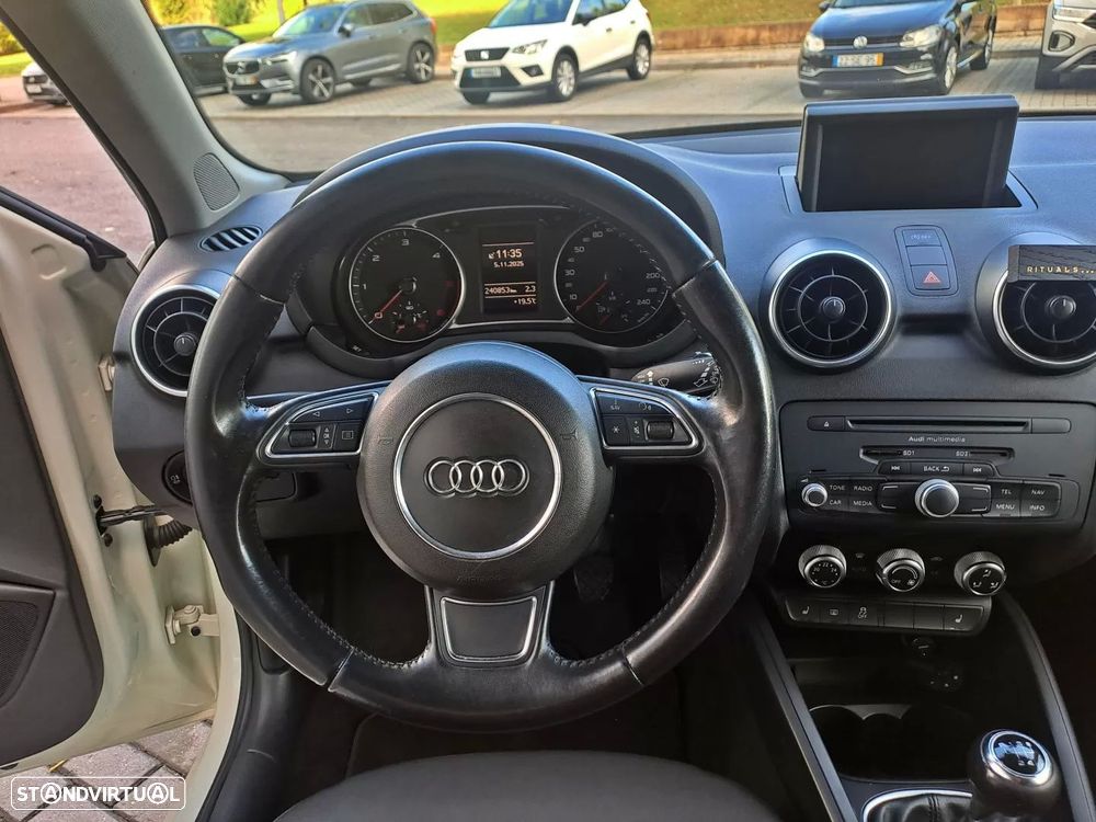 Audi A1 1.6 TDI Attraction - 13