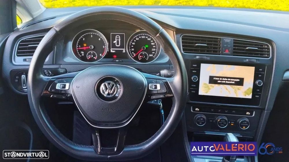 VW Golf Variant 1.6 TDi Confortline DSG - 12