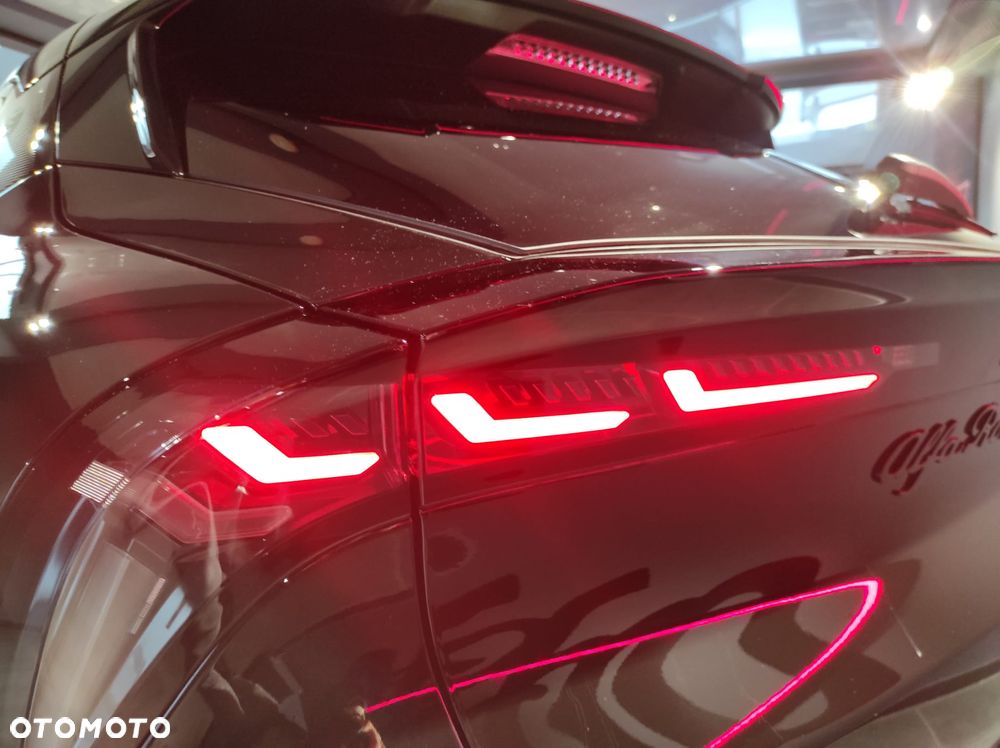 Alfa Romeo Junior 1.2 mHEV Ti eDCT - 5