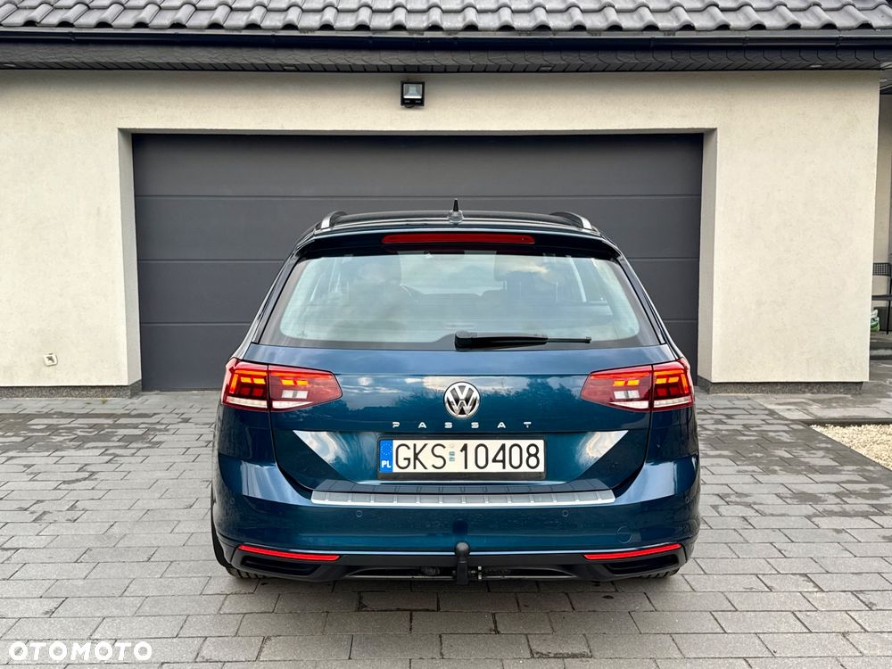 Volkswagen Passat 2.0 TDI SCR DSG Comfortline - 27